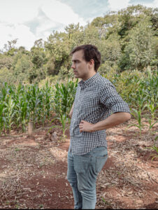 La batalla silenciosa: cómo los productores orgánicos cuidan sus pepinos